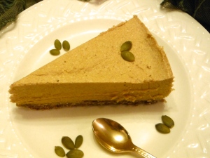 No Bake Pumpkin Pie - paleo, vegan, nut free - Amanda Naturally