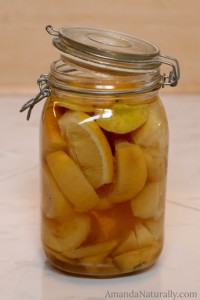 Lemon Vinegar Cleaning Solution | AmandaNaturally.com