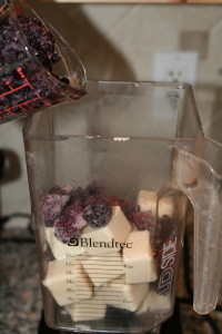 Summer Berry Ice Cream | dairy free | vegan | paleo | AmandaNaturally.com