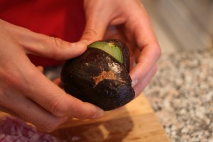 Guacamole & Avocado Tutorial | AmandaNaturally.com