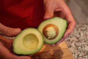 Guacamole & Avocado Tutorial | AmandaNaturally.com
