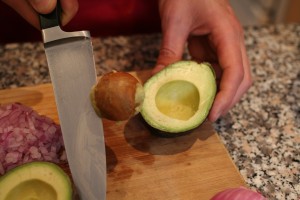 Guacamole & Avocado Tutorial | AmandaNaturally.com