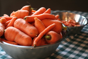 Ginger Carrot Soup | dairy free, paleo, vegan | AmandaNaturally.com