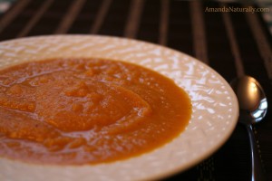 Ginger Carrot Soup | dairy free, paleo, vegan | AmandaNaturally.com