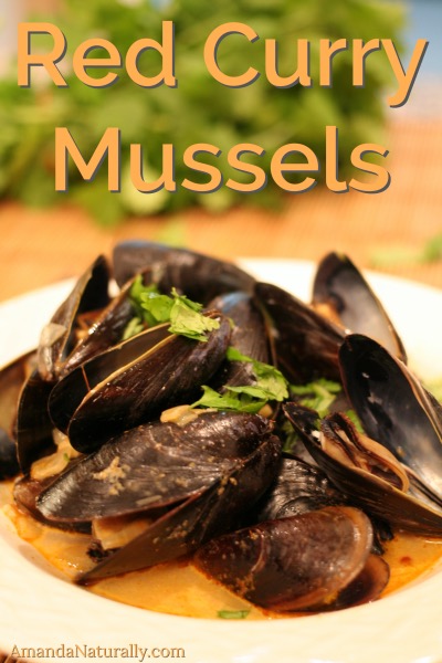 Red Curry Mussels | grain free, low carb, nutrient dense | AmandaNaturally.com