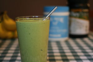 Green Mango Smoothie | AmandaNaturally.com